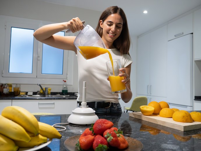 Quer um Espremedor Leve e Fácil de Manusear? Escolha Modelos com Jarra de Plástico