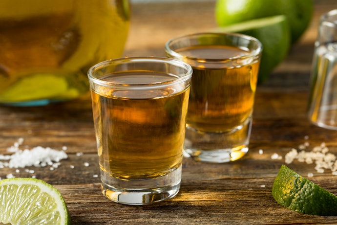 Tequila Ouro: para Quem Busca um Sabor Intermediário Entre o Frescor e o Amadeirado