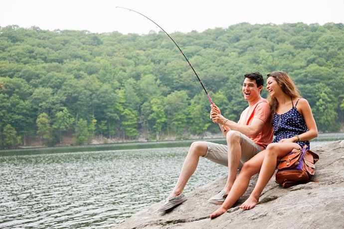 Presente para Namorado que Gosta de Pescar? Varas de Pesca ou Bonés