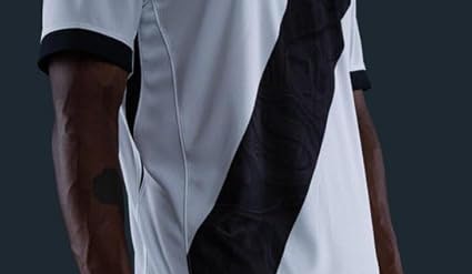 Procura pelas Camisas de Time Mais Bonitas do Brasil? Escolha Opções Nacionais