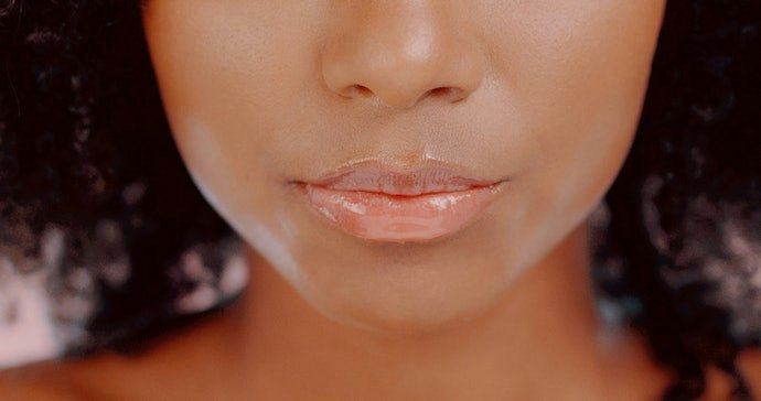 Para Usar com Batom, Escolha um Gloss Incolor