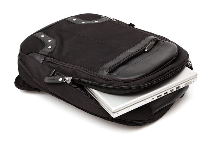 Busca uma Mochila para Notebook com Mais de 15,6"? Verifique se o Bolso é Compatível