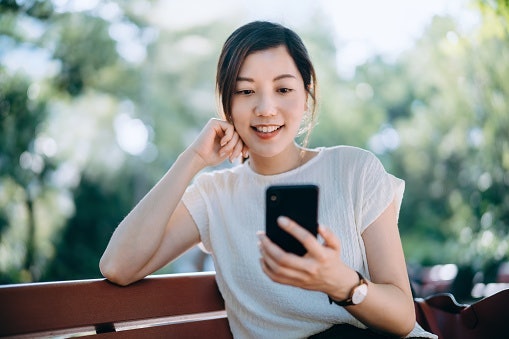 Para Salvar Fotos e Usar Redes Sociais, Opte por Celulares com 256 GB