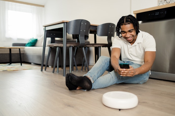 Vai Usar para Limpar Poeira Leve ou em Piso Liso? Prefira Robô Aspirador de 1.800 a 2.500 Pa