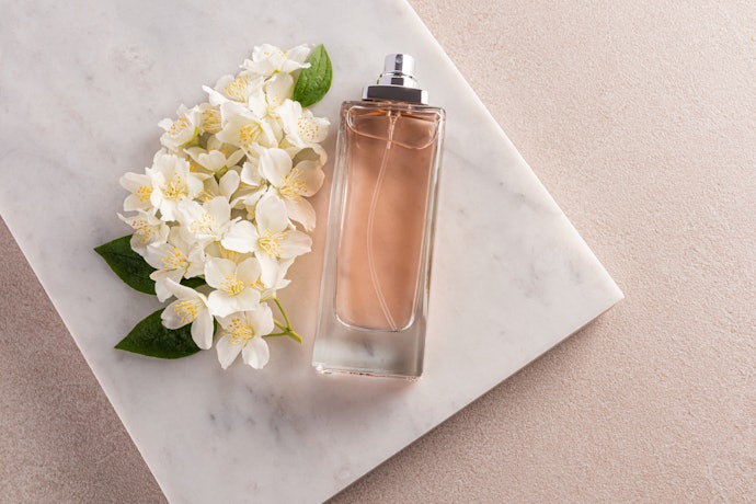 Se Busca Feminilidade para Diferentes Ocasiões, Escolha Perfumes Florais ou Frutados