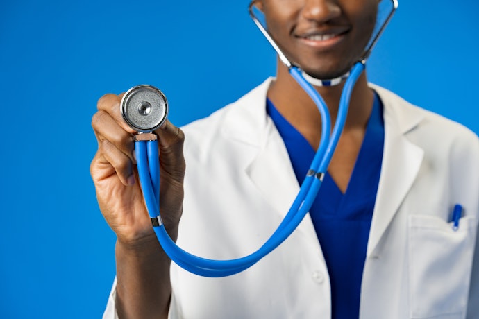 É Cardiologista ou Pneumologista? Opte por um Estetoscópio com Tubo Duplo
