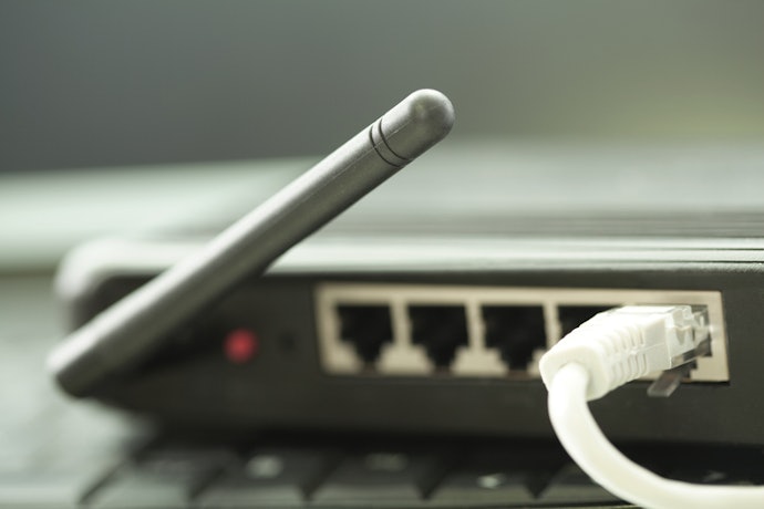 Para Alta Capacidade de Conexões: Modelos Wi-Fi 6 ou 7, Dual Band com Pelo Menos 600 Mbps
