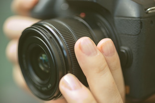 Câmeras Cyber-shot com Zoom Óptico de 20x São Ideais para Usuários Exigentes