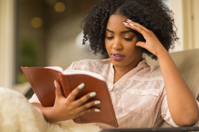 Quer uma Versão com Conteúdos Femininos? Prefira uma Bíblia de Estudo da Mulher