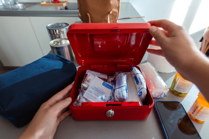Para Uso Doméstico: Kits Primeiros Socorros Médios com Itens Básicos para Curativo