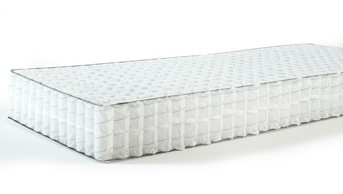 Para Reduzir os Movimentos Durante a Noite, Opte por uma Cama Box de Casal com Molas Ensacadas