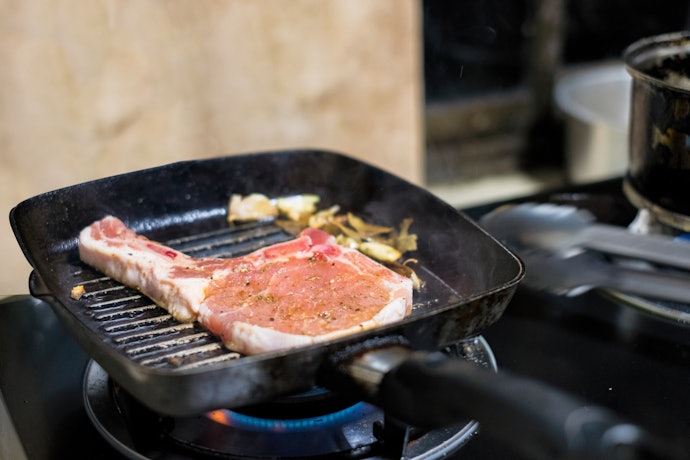 Para Grelhar Carnes, Opte pela Bistequeira