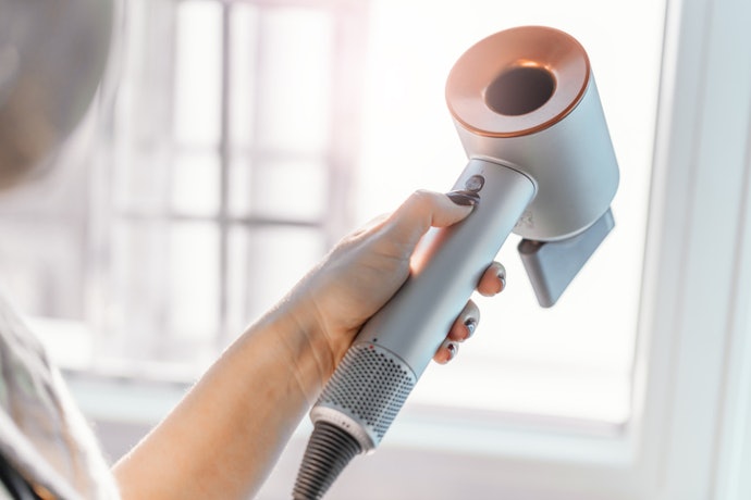 Para Secar Diferentes Tipos de Fios, Considere no Mínimo 3 Níveis de Calor e 2–3 Velocidades