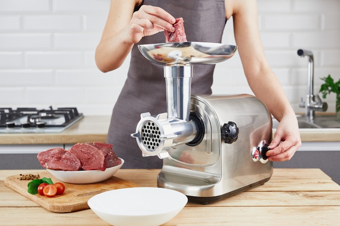 Uso em Comércio ou para Grande Volume de Carne: Invista na Praticidade do Moedor Elétrico