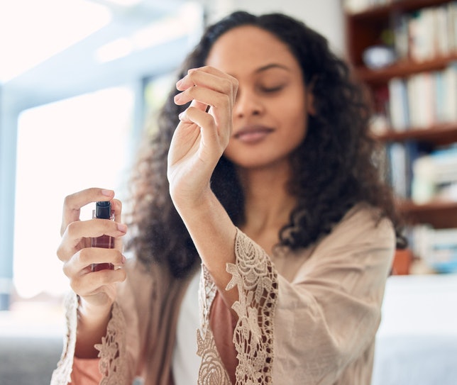 Se Procura um Perfume Francês Feminino Suave, Opte pelos Cítricos ou Florais