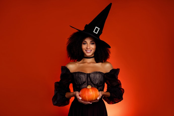 Para Mulheres, Escolha Fantasias de Halloween Detalhadas e Personalizadas