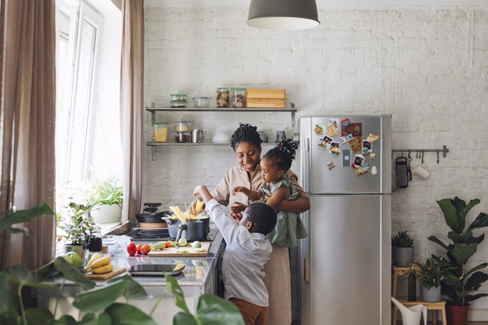 Para Casas com Três Pessoas, Prefira uma Geladeira Inox de 400 Litros a 450 Litros