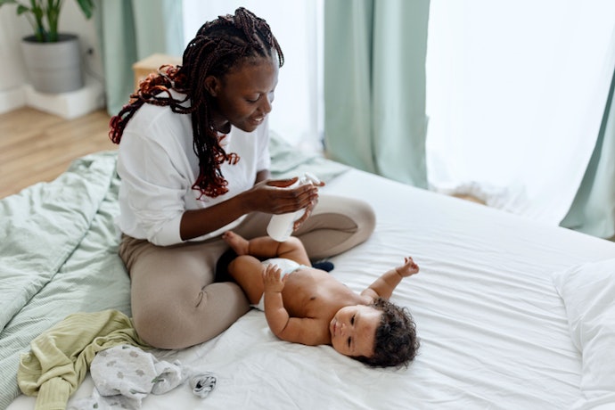 Buscando Óleo para Assadura de Bebê? Opte por Óleo de Rosa Mosqueta, Calêndula ou Jojoba