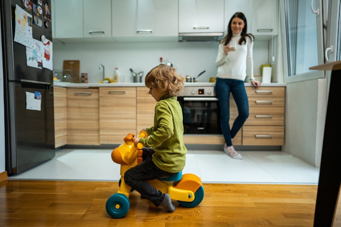 Se o Foco São Movimentos Corporais, Escolha Bolas, Triciclos e Brinquedos de Empurrar ou Puxar