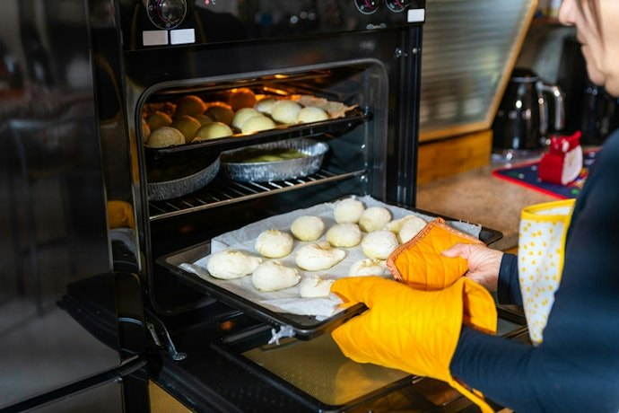 Tem Família Maior ou Recebe Muita Visita? Opte por Forno Elétrico de Bancada de 50 a 60 Litros