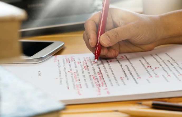 Para Facilitar o Aprendizado, Prefira Gramáticas com Exercícios Teóricos e Jogos