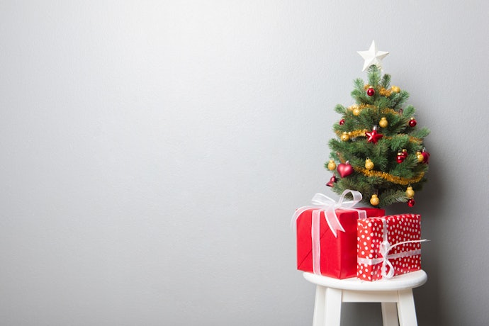Sua Casa Tem Pouco Espaço? Escolha uma Árvore de Natal Pequena com Até 1 m ou de Mesa