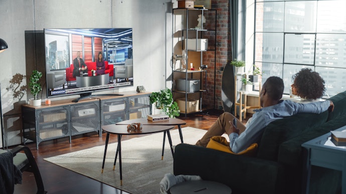 Para Assistir na Sala, Opte por TVs Entre 43" e 55", com Resolução 4K