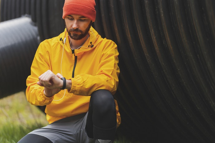 Namorado Adulto? Escolha Smartband ou Carteira