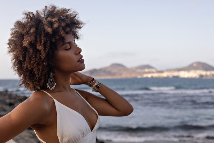 Quer Evitar o Ressecamento dos Fios? Opte por Protetor Solar para Cabelo com Óleos Vegetais