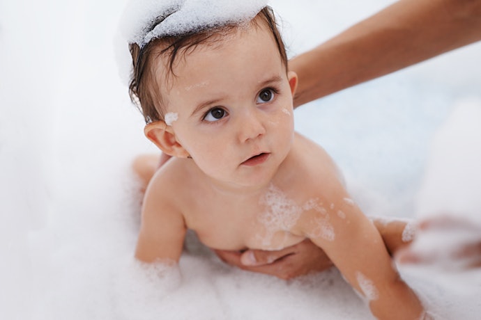 Se o Seu Bebê Tem Cabelo Liso, Opte por Um Shampoo de Glicerina