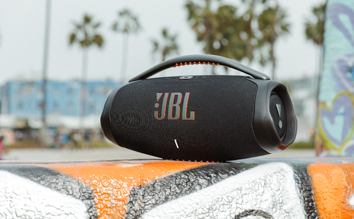Quer Potência e Portabilidade para Diferentes Festas? Prefira a Caixa JBL Grande Boombox 3