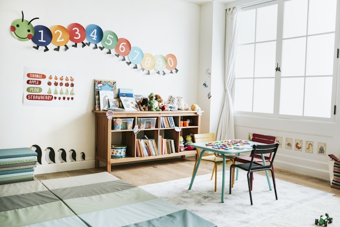 Para Resistir ao Uso Coletivo, Escolha uma Prateleira de Livro Infantil de Madeira