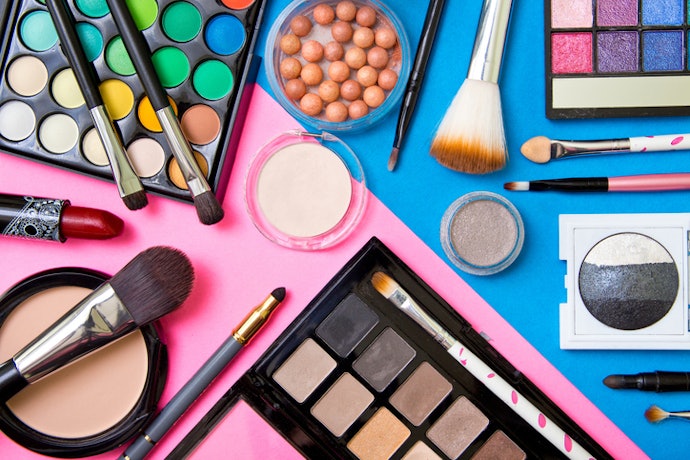 Para Make Bem Produzida, Prefira Maleta de Maquiagem Completa Profissional com Mais de 20 Itens