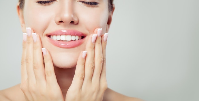 Para um Efeito Natural, Prefira um Gloss em Tons de Nude