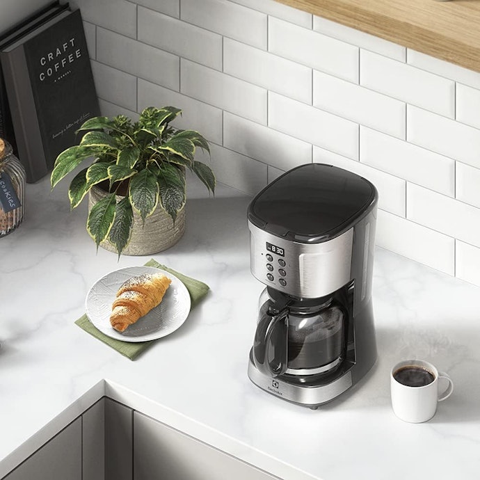 Quer Ter o Café Pronto pela Manhã? Invista em uma Cafeteira Elétrica Programável
