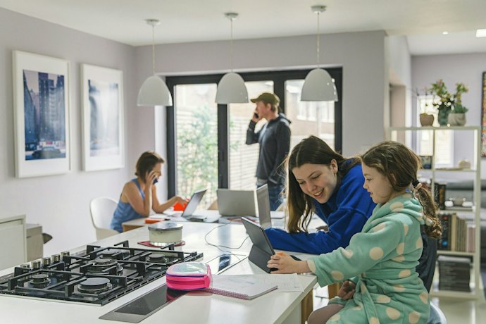 Se Você Tem Quedas de Sinal em Casas de 300–500 m², Escolha Kits de 3 Nós