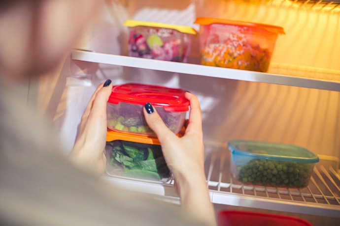Para Organizar Itens de Consumo Imediato, Prefira Organizadores Abertos ou com Tampa Simples