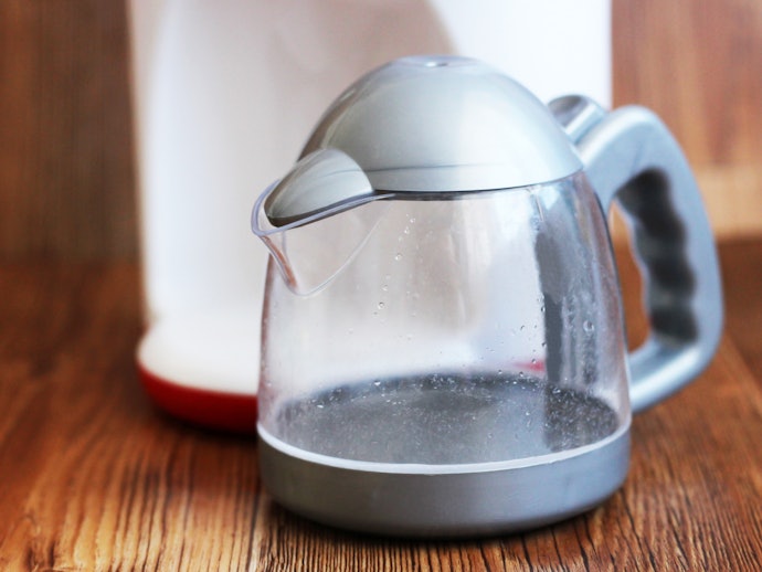 Para Preparar seu Próprio Café nas Viagens, Prefira uma Chaleira Elétrica de 500 ml a 1 L