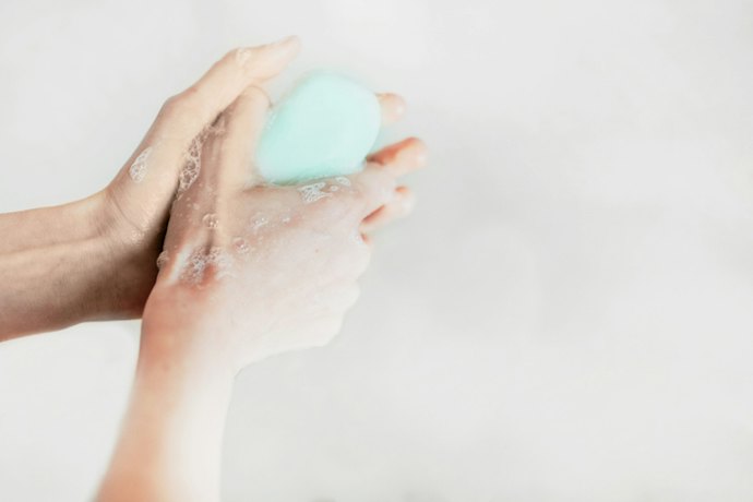 Para Hidratação e Proteção da Barreira Cutânea, Escolha Ativos com Aloe Vera e Pantenol