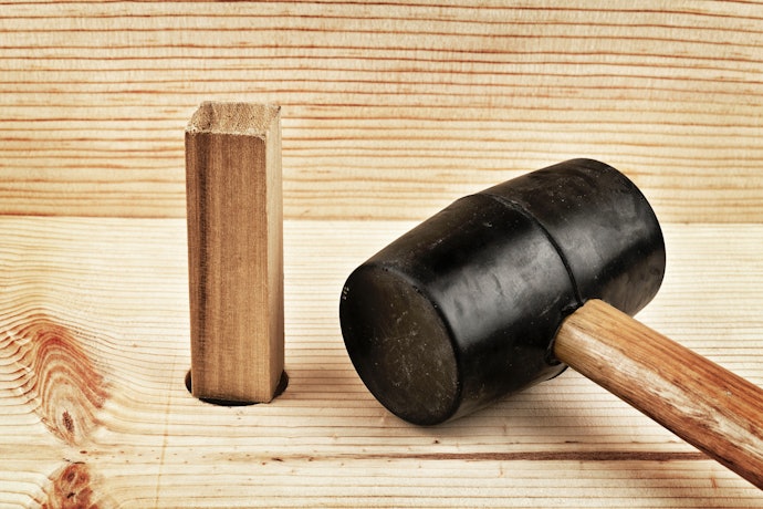 Martelo de Borracha: Perfeito para Encaixes e Trabalhos de Acabamento