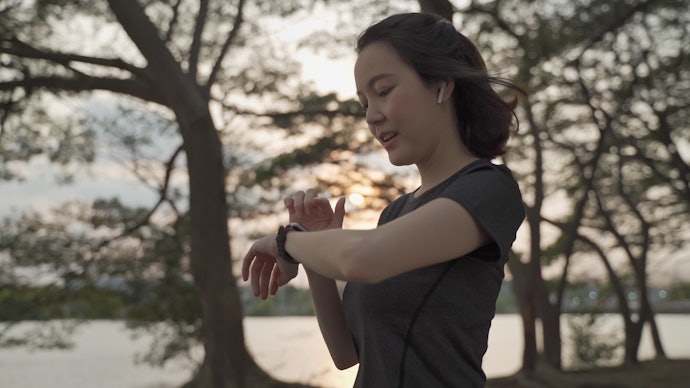Para Corrida: Fones de Ouvido Bluetooth com Microfone In-Ear, Sem Fio e Autonomia de 5h ou mais de Bateria
