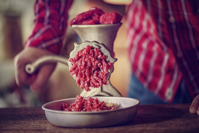 Para Uso Doméstico com Pequenas Quantidades de Carne: Moedor Manual ou Elétrico