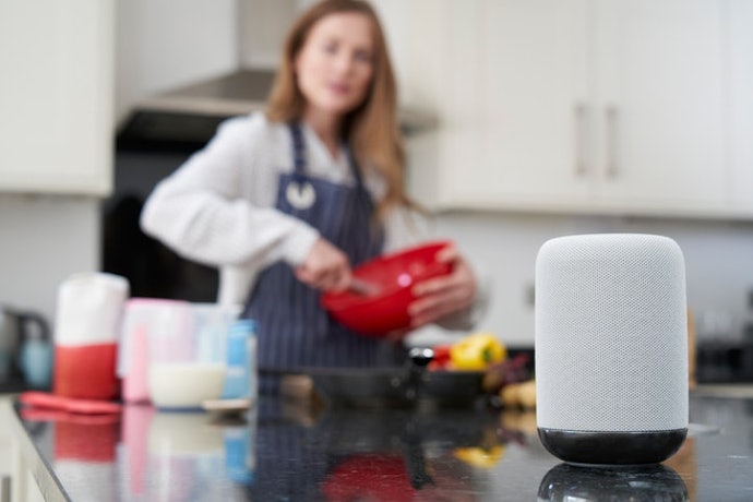 Para Ouvir Música em Casa: Busque Caixas de Som Bluetooth com Potência entre 5 e 15W