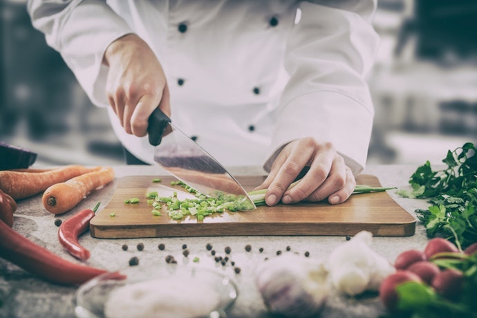 Se É Cozinheiro Intermediário ou Avançado, Prefira Faca do Chef de Aço com Alto Teor de Carbono