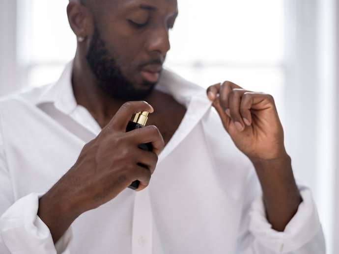 Prefere um Cheiro Marcante? Escolha um Perfume Masculino Amadeirado