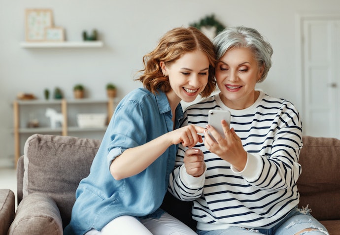 Eletrônicos, como Notebooks e Celulares, São Ótimos Presentes de Natal para Mães Modernas