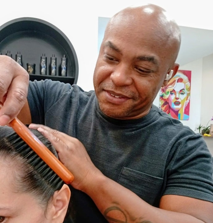 KISS NEW YORK Escova de Acabamento e Penteado - ProArt