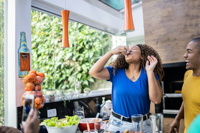 Descubra Novos Sabores com Cachaças Armazenadas em Madeiras com Notas de Especiarias e Frutas