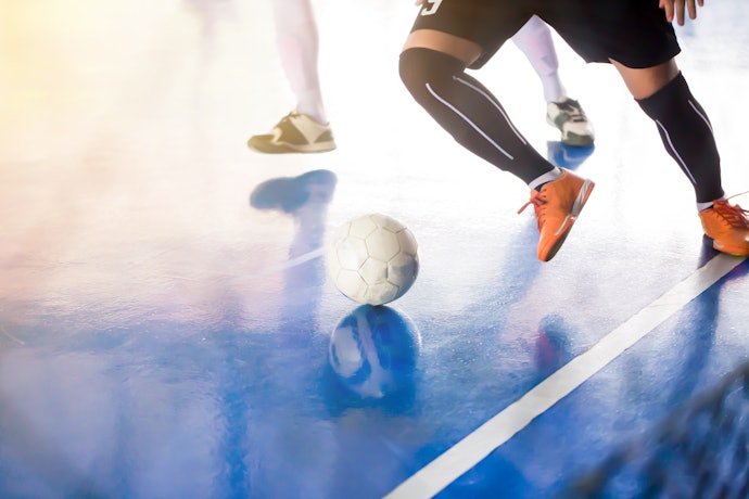 Se Quer um Solado com Mais Aderência na Quadra, Escolha a Chuteira Umbro Attak lii