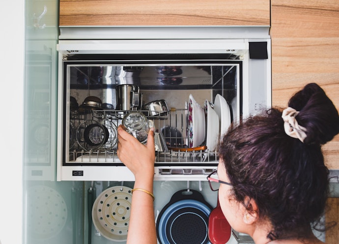 Tem Pouco Espaço na Cozinha? Prefira uma Lava-Louças de Bancada